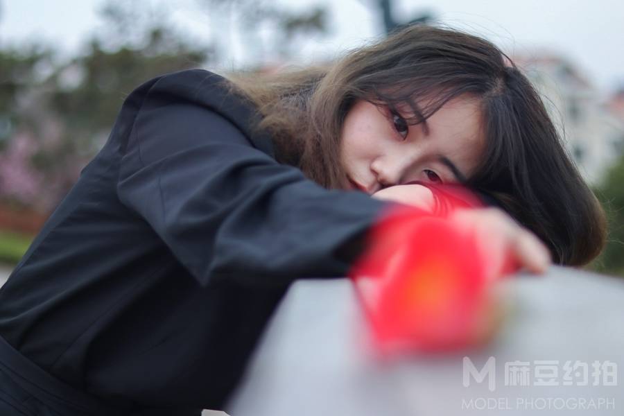 情绪模特