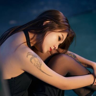 情绪模特