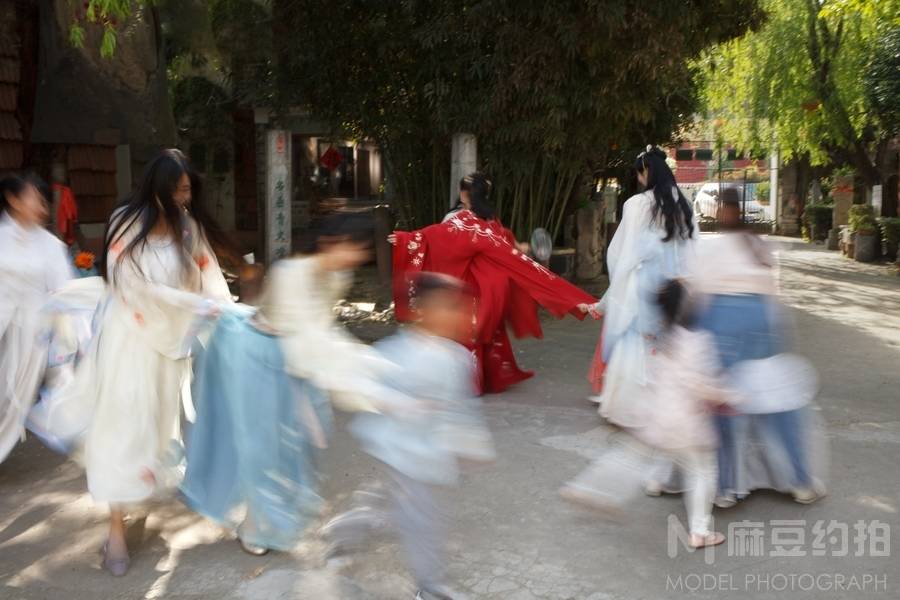汉服模特