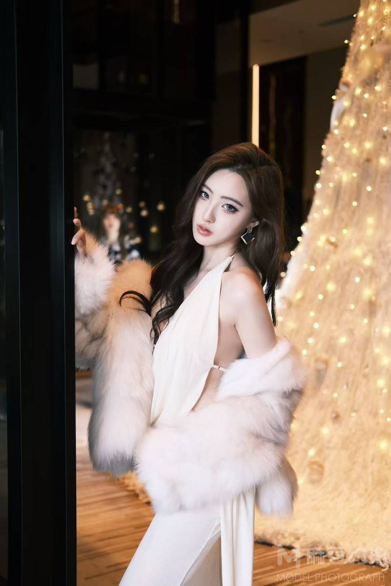 宝丽来模特
