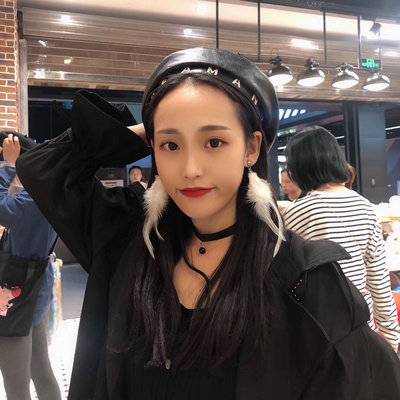 黑白模特