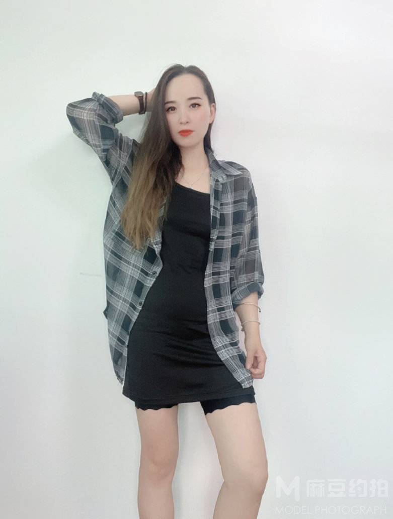妆容模特