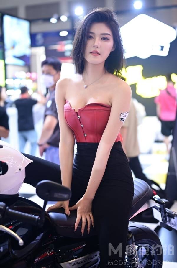 纪实模特