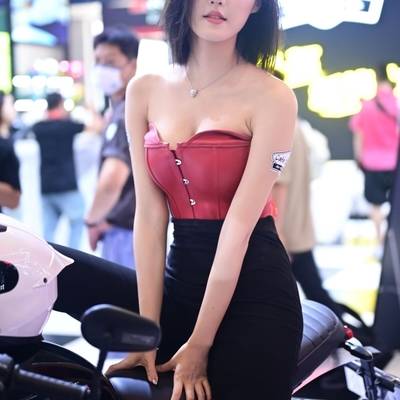 纪实模特