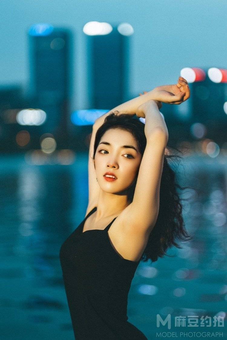胶片模特