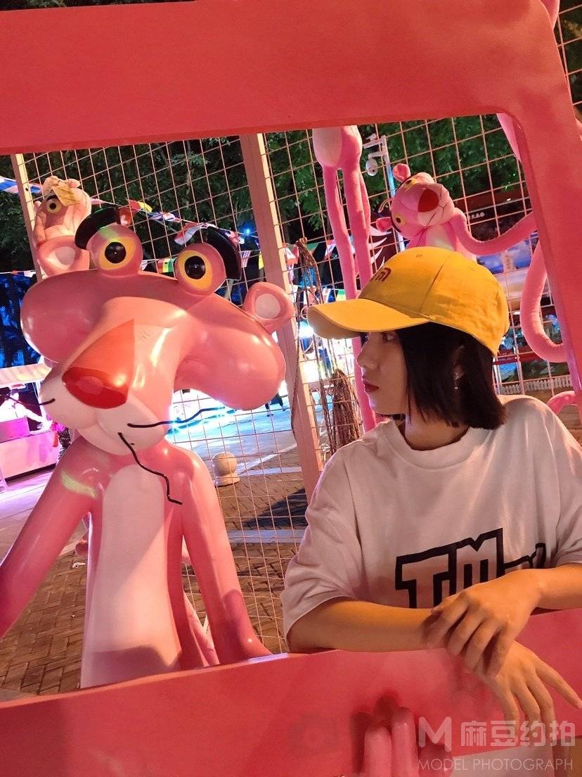 校园模特