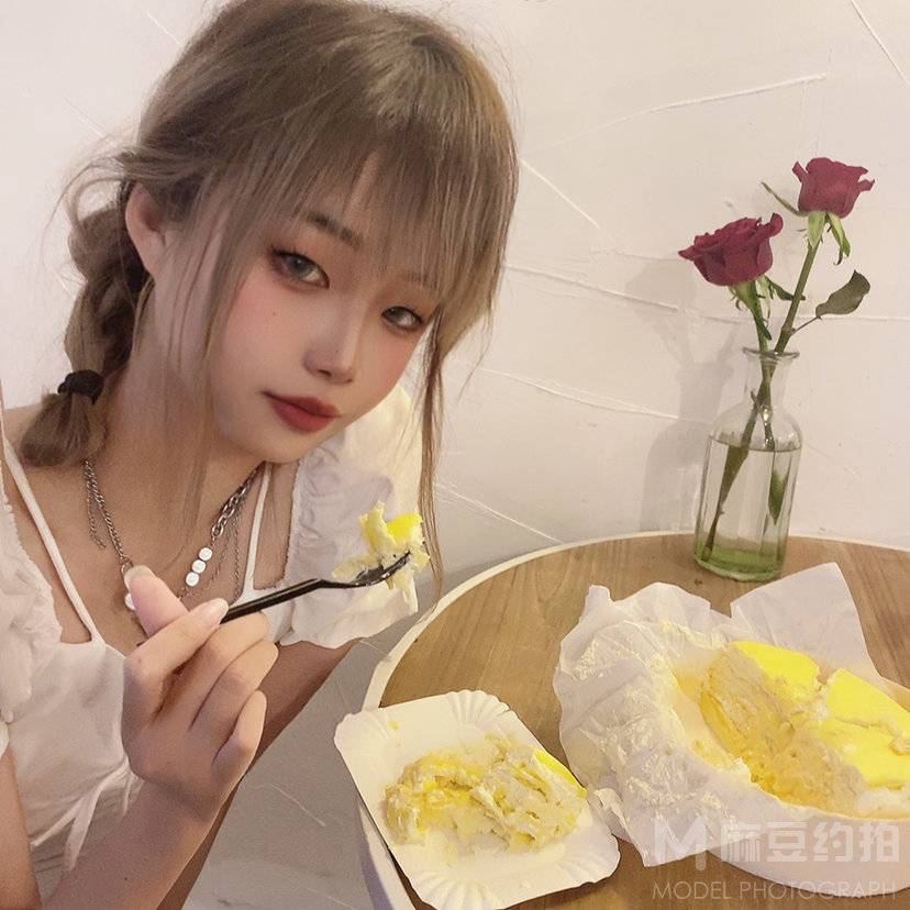 纪实模特