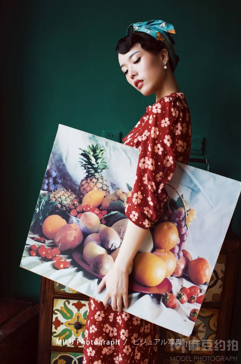 情绪模特