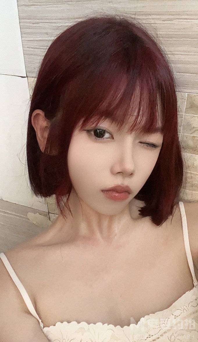 宝丽来模特
