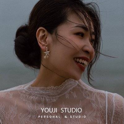 黑白模特