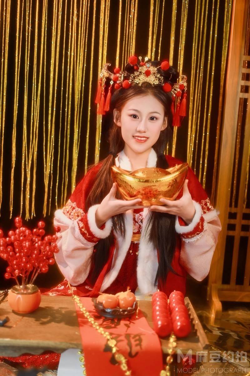 汉服模特