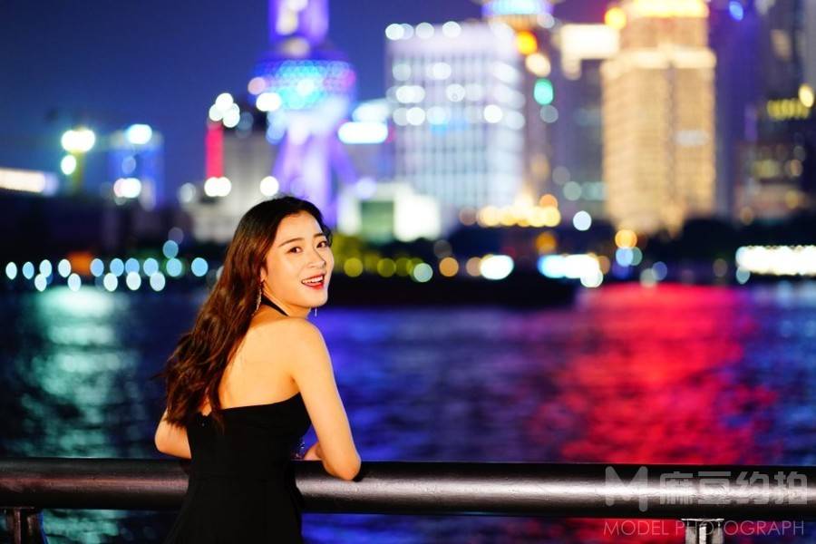 夜景模特