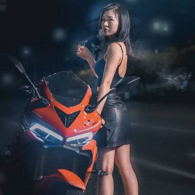 暗黑模特