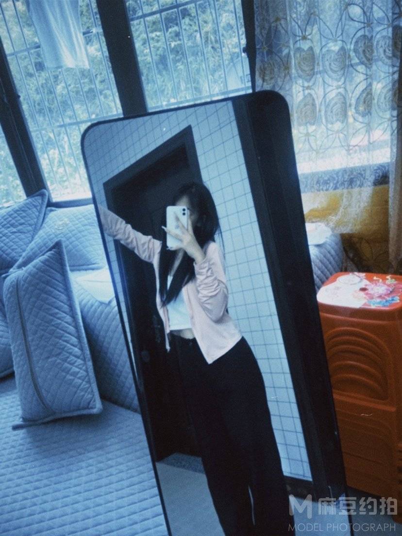 胶片模特