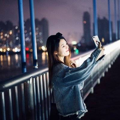 夜景模特