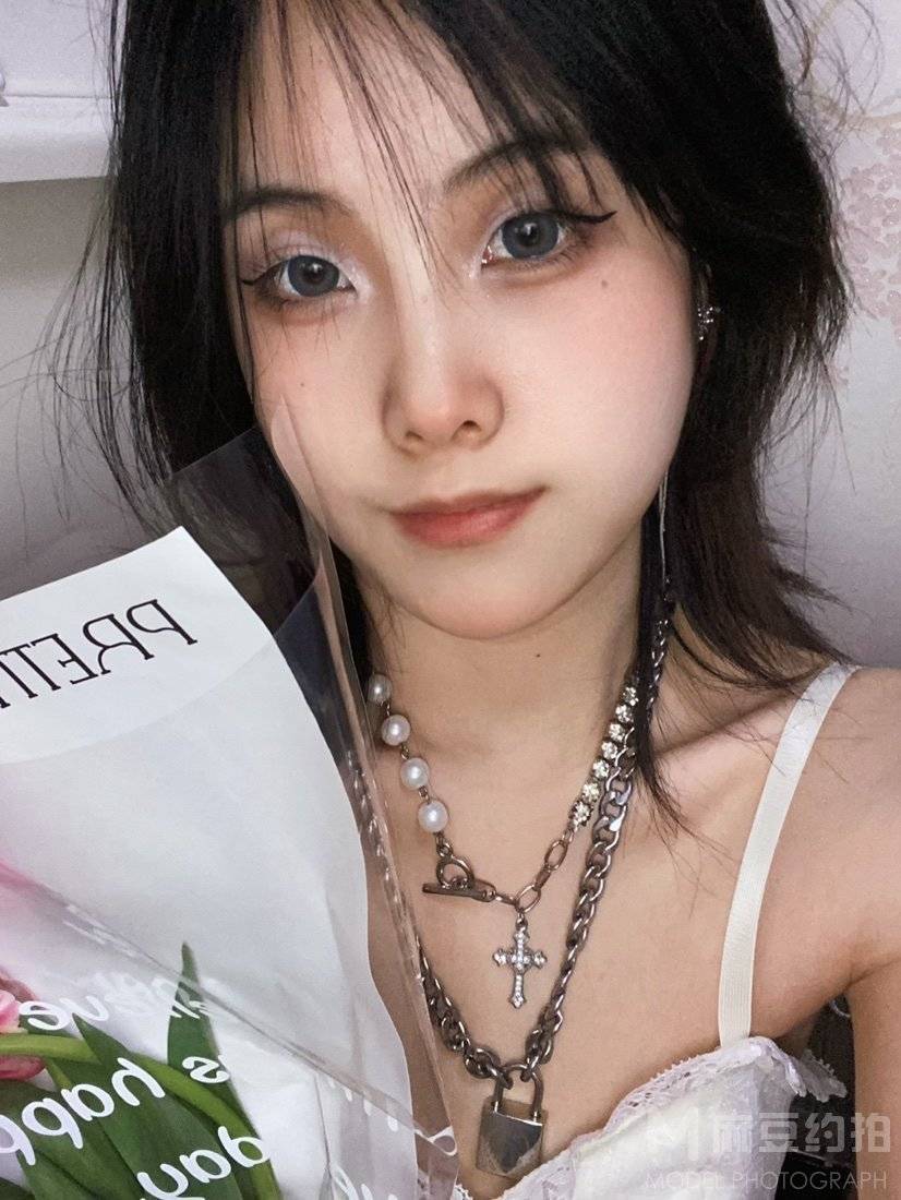 胶片模特