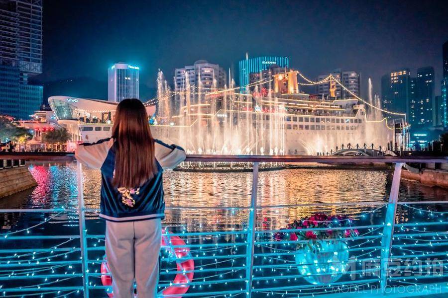 夜景模特