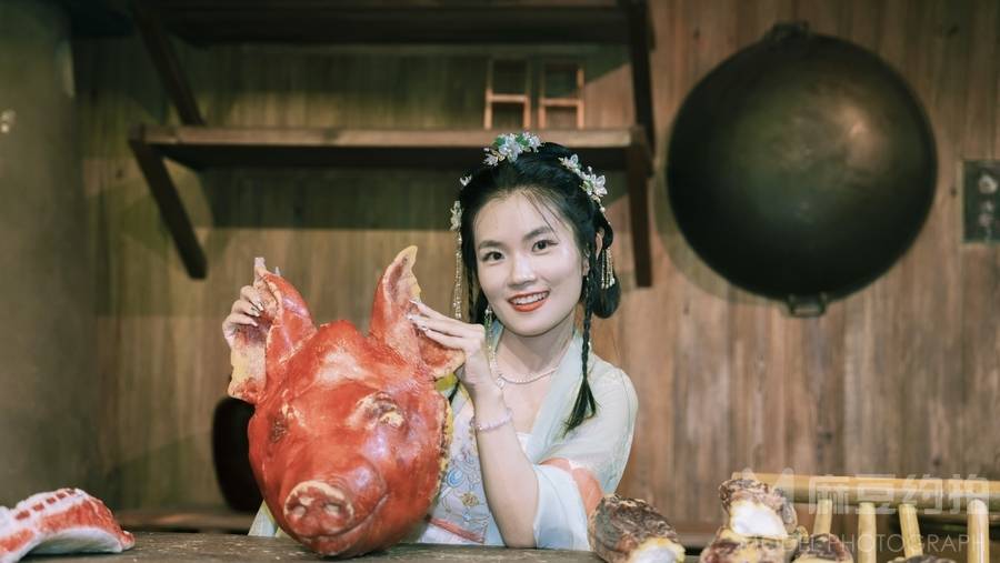 汉服模特