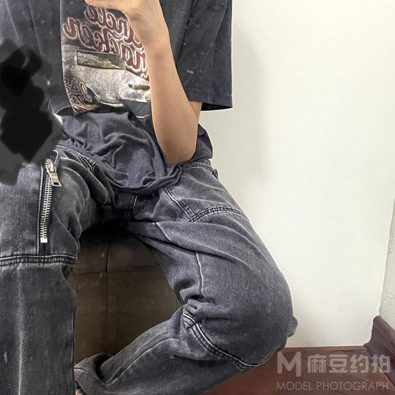 黑白模特