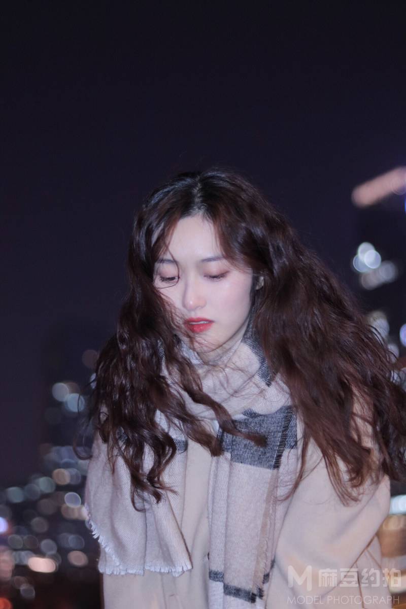 夜景模特