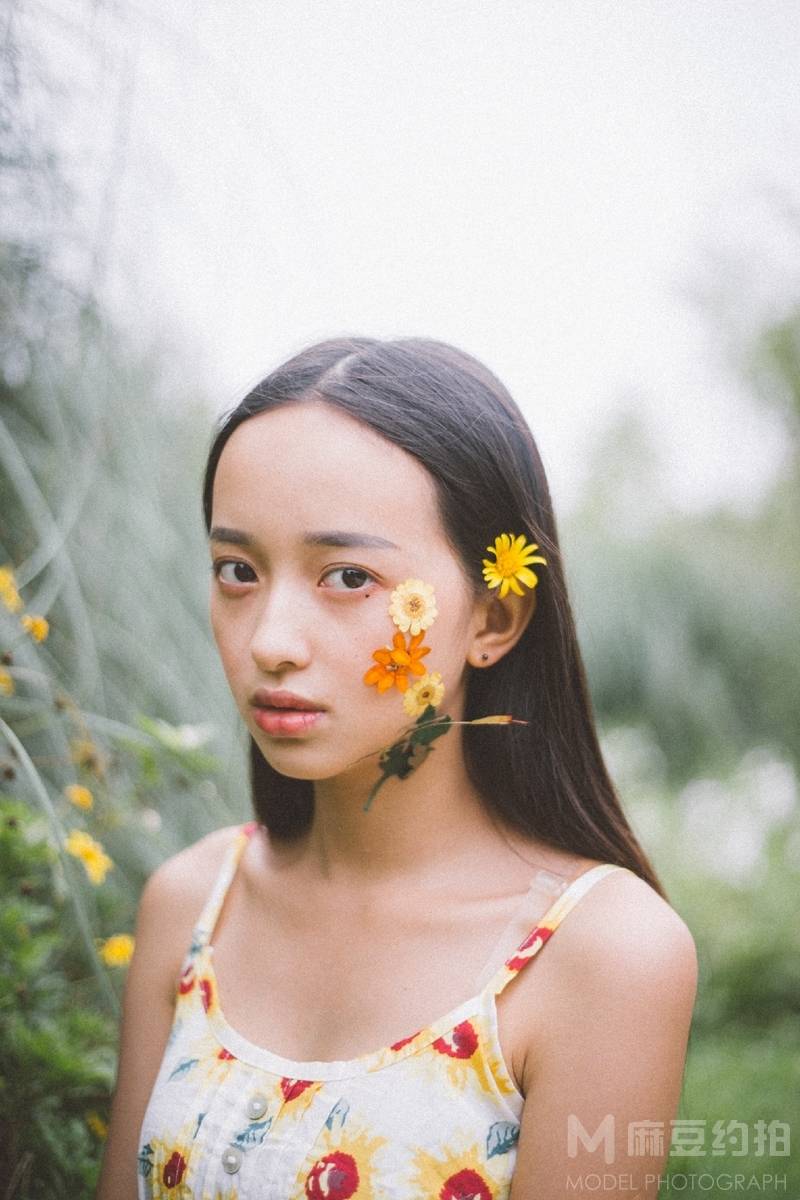 情绪模特