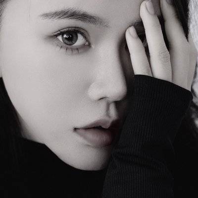 黑白模特