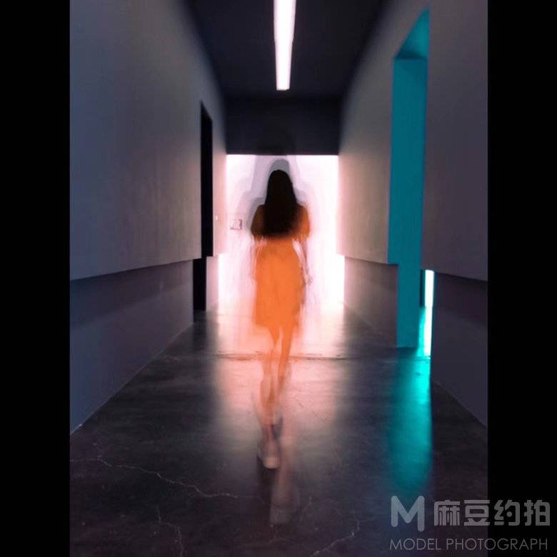 胶片模特