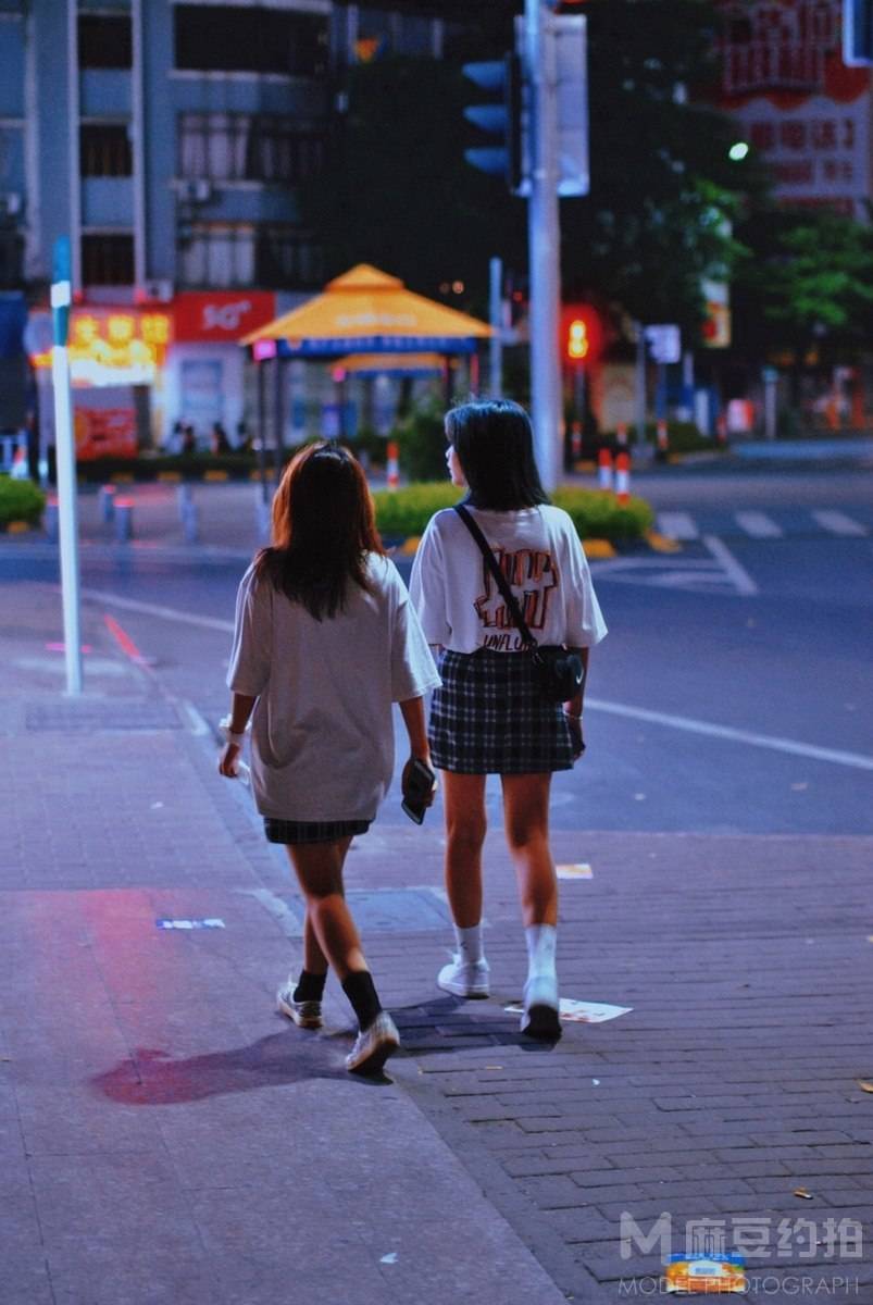 夜景模特