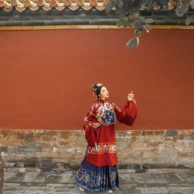 汉服模特