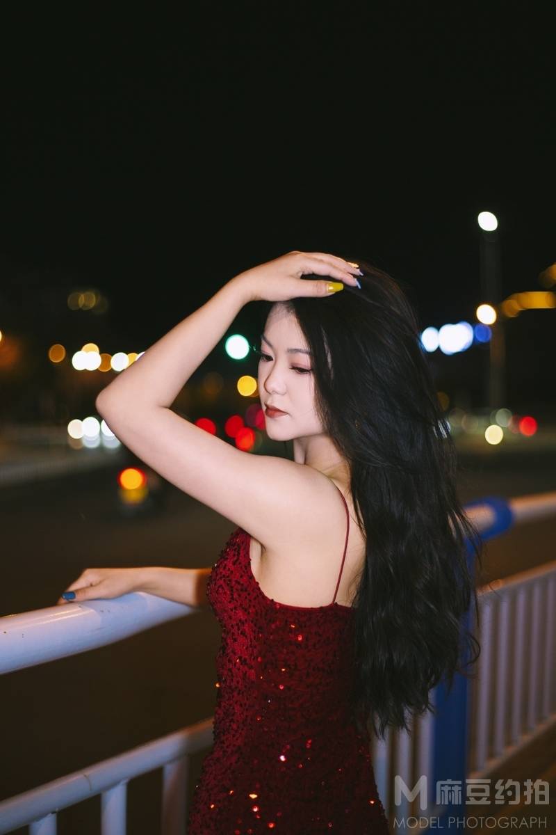 夜景模特