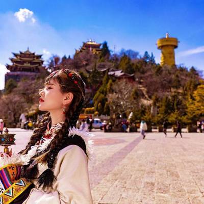 汉服模特