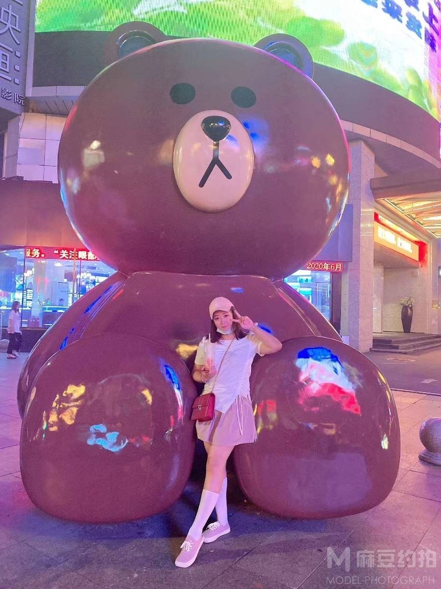 妆容模特