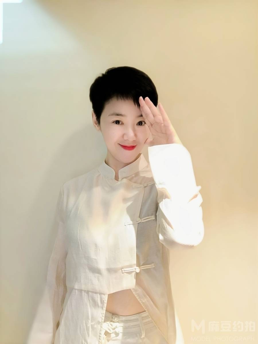 民国模特