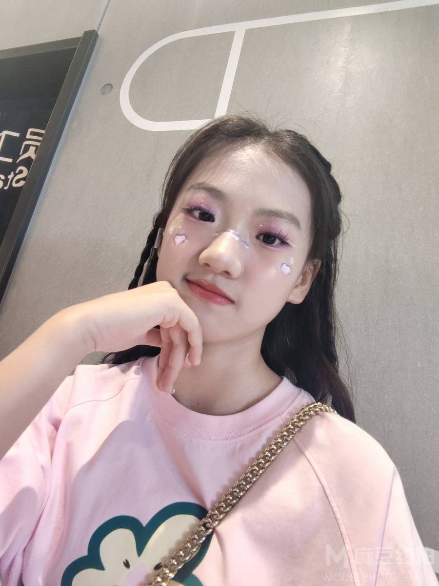 少女模特