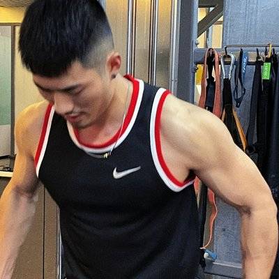 黑白模特
