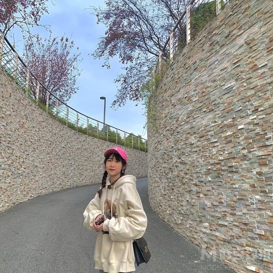 清新模特