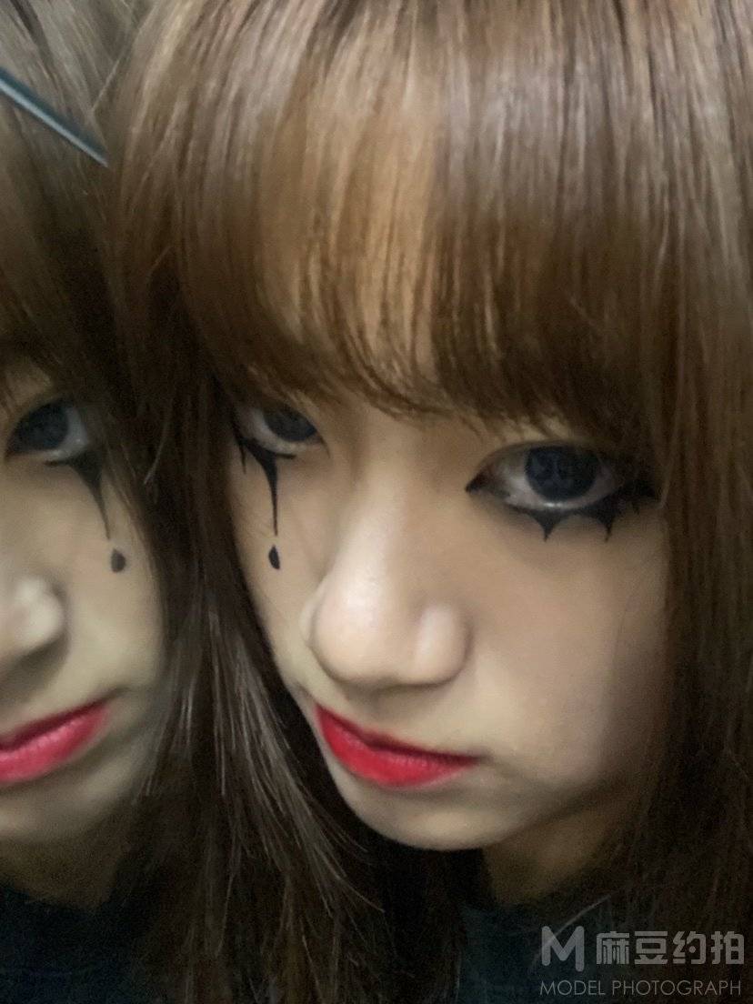 暗黑模特