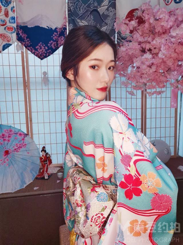 和服模特