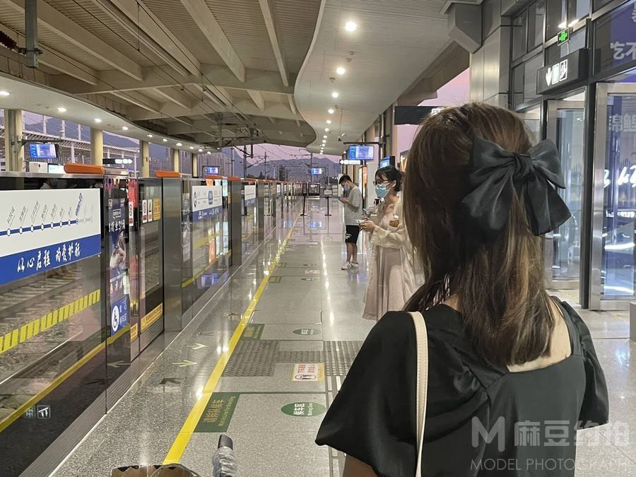 情侣模特