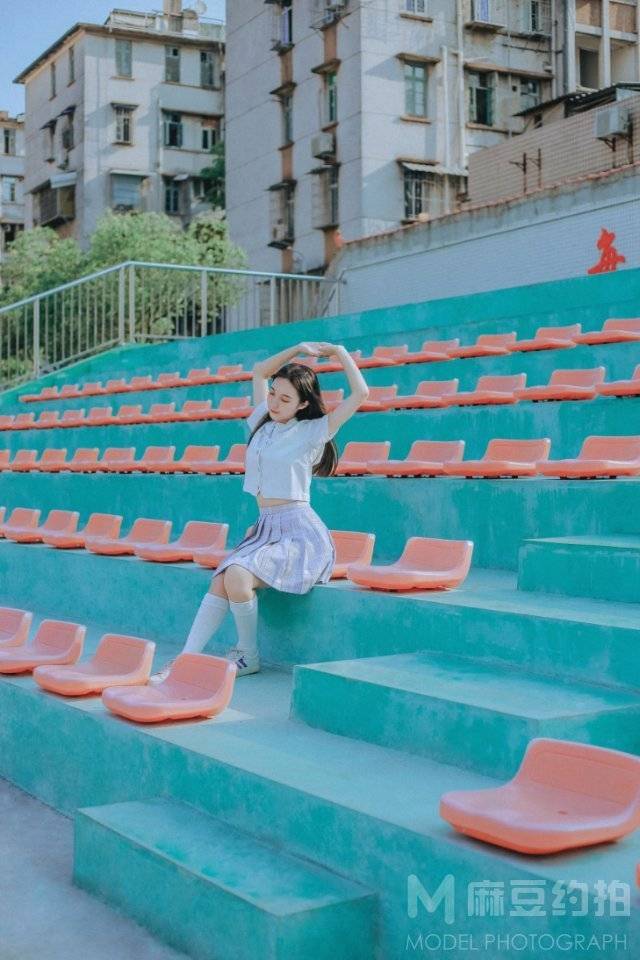 校园模特