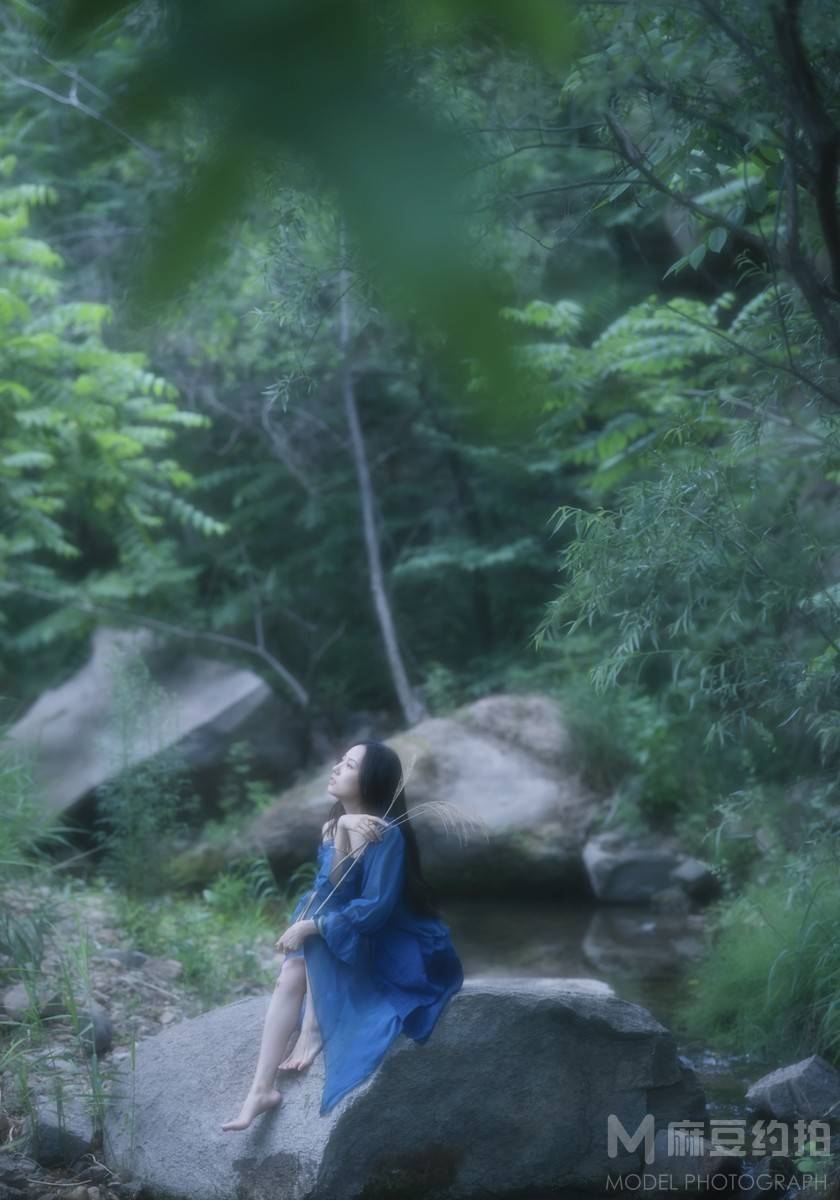 情绪模特
