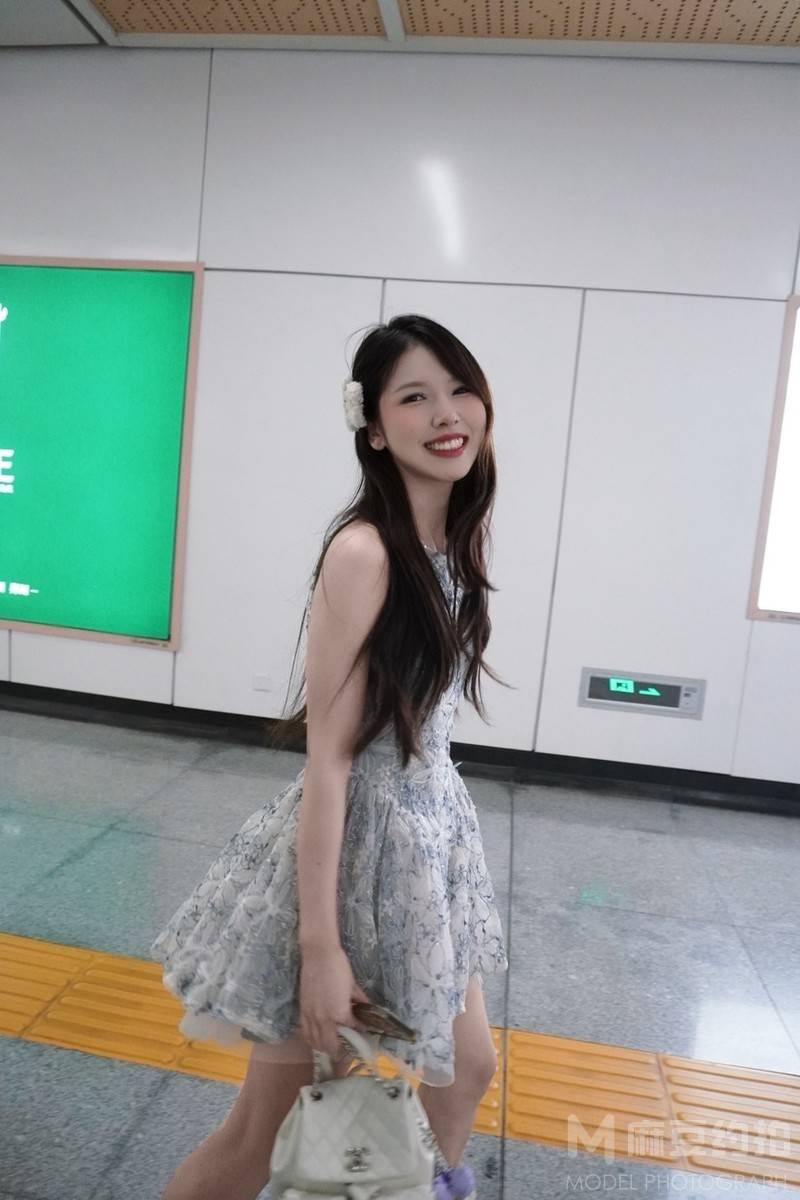 清新模特
