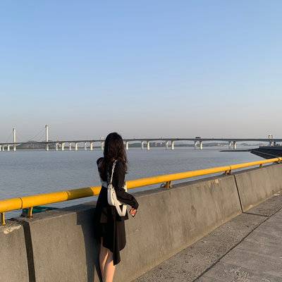 黑白模特