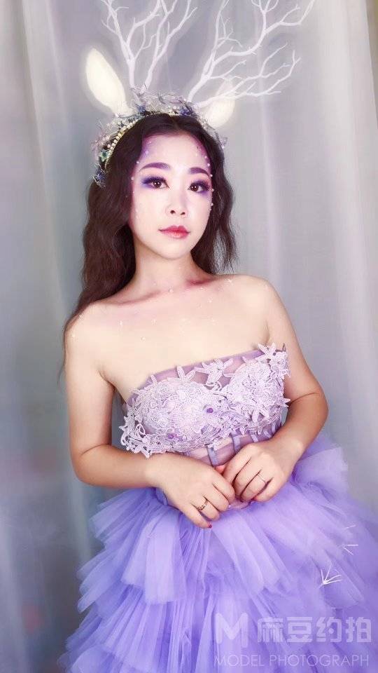 妆容模特