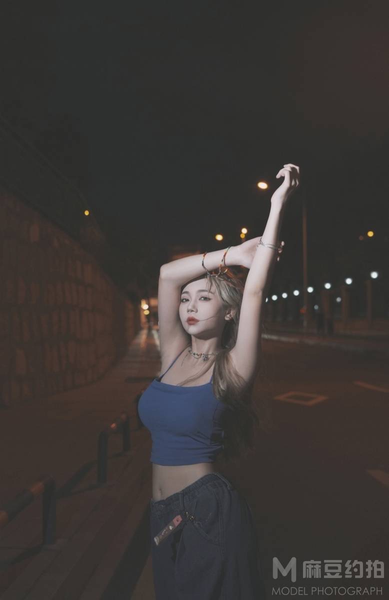 夜景模特