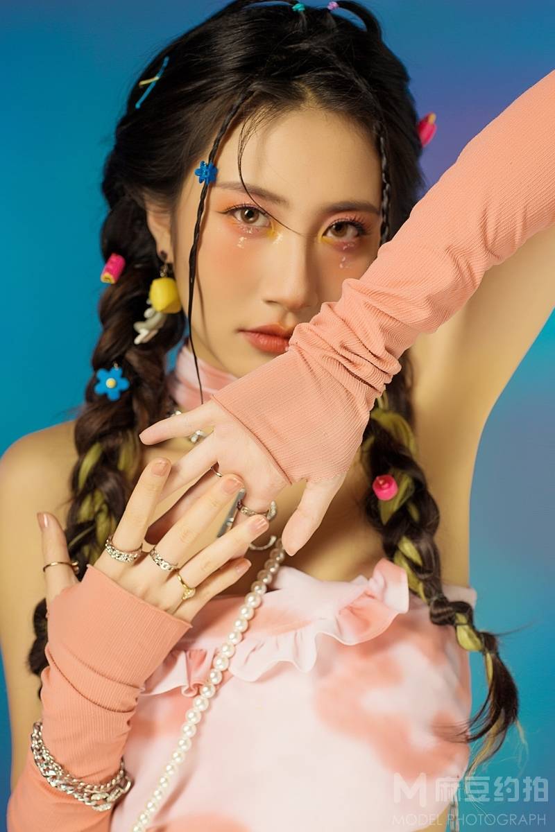 妆容模特