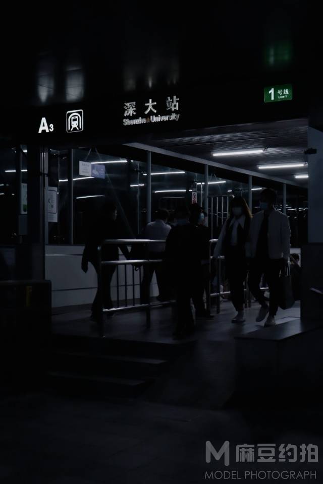 夜景模特