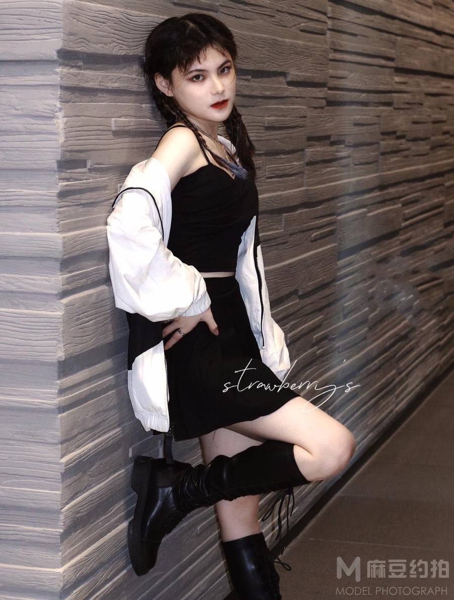 暗黑模特