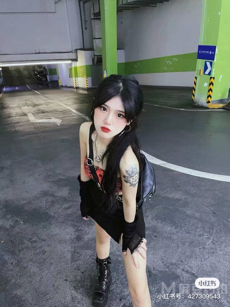 暗黑模特
