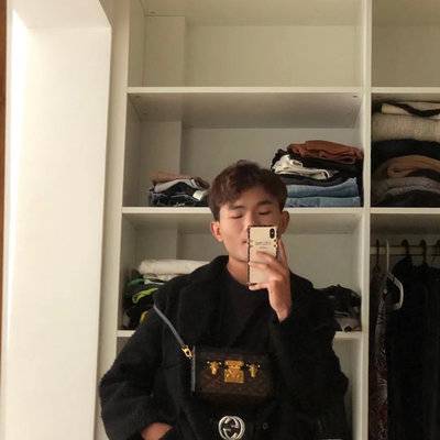 黑白模特